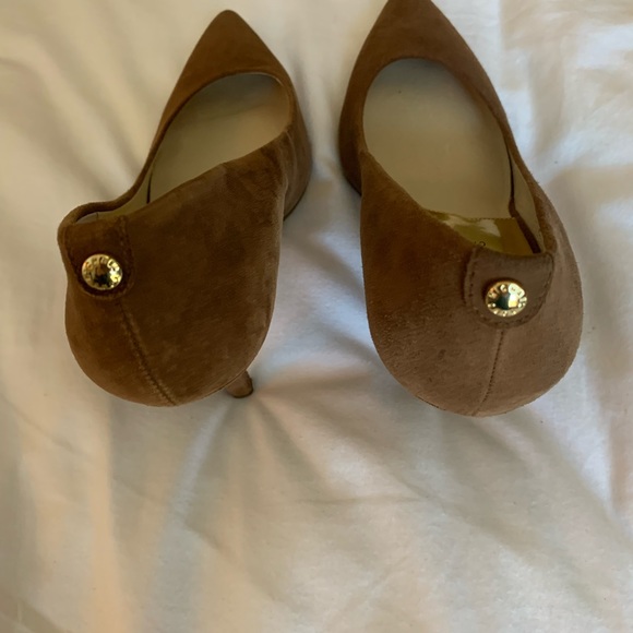 Michael Kors 3” Pumps - Picture 3 of 5